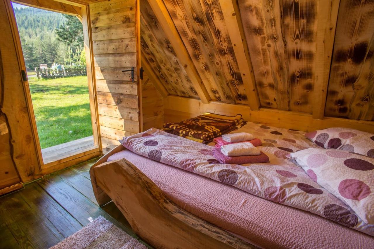 Eco Camp Chalets Pod Gorom Žabljak エクステリア 写真