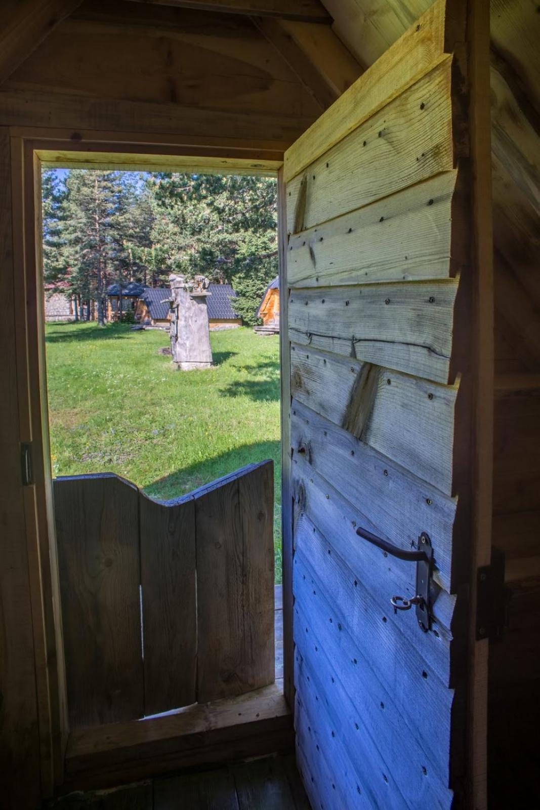 Eco Camp Chalets Pod Gorom Žabljak エクステリア 写真