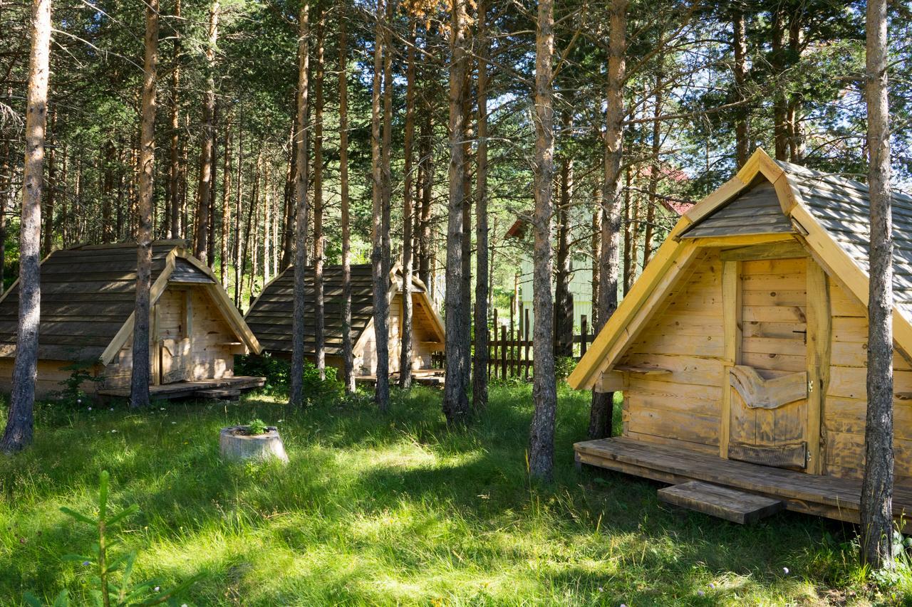 Eco Camp Chalets Pod Gorom Žabljak エクステリア 写真