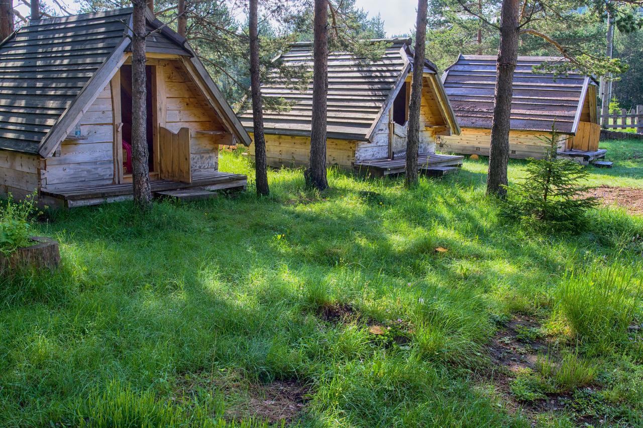 Eco Camp Chalets Pod Gorom Žabljak エクステリア 写真